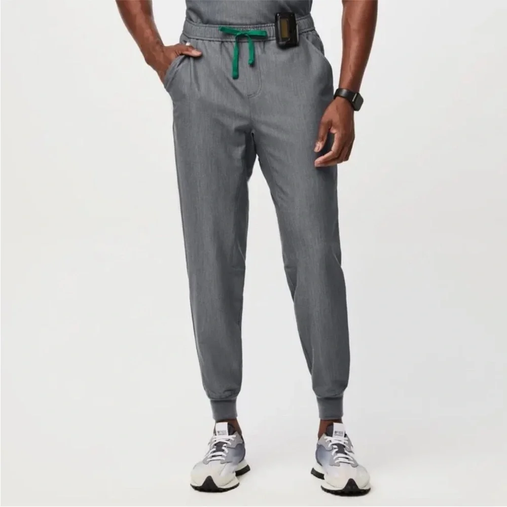 Two pairs of Men’s figs